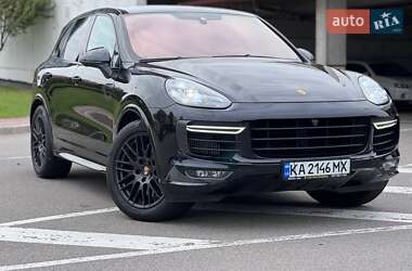 Внедорожник / Кроссовер Porsche Cayenne 2017 в Киеве