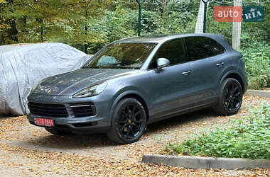 Внедорожник / Кроссовер Porsche Cayenne 2018 в Львове