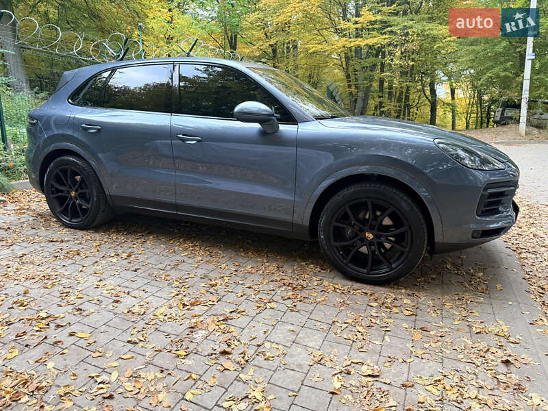 Позашляховик / Кросовер Porsche Cayenne 2018 в Львові