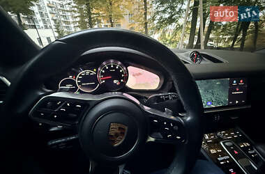 Внедорожник / Кроссовер Porsche Cayenne 2018 в 