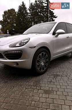 Позашляховик / Кросовер Porsche Cayenne 2012 в  фото 3 Позашляховик / Кросовер Porsche Cayenne 2012 в