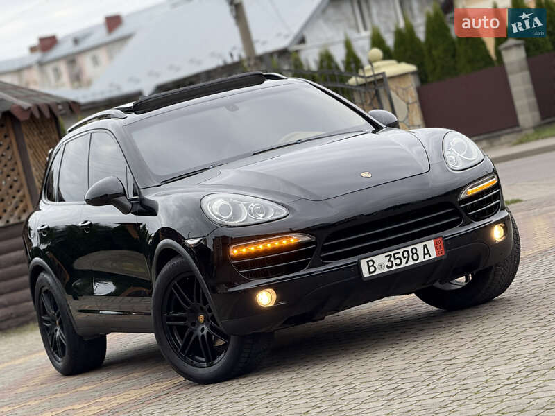 Внедорожник / Кроссовер Porsche Cayenne 2012 в Самборе