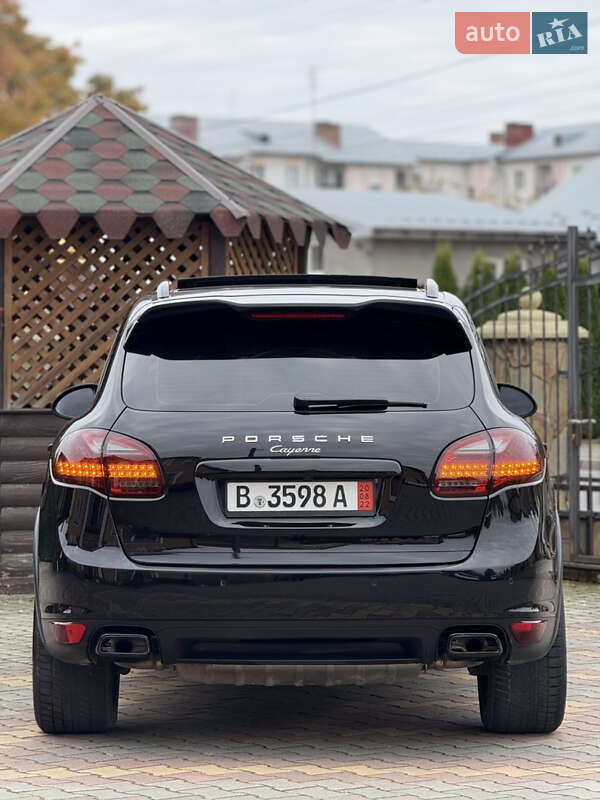 Внедорожник / Кроссовер Porsche Cayenne 2012 в Самборе