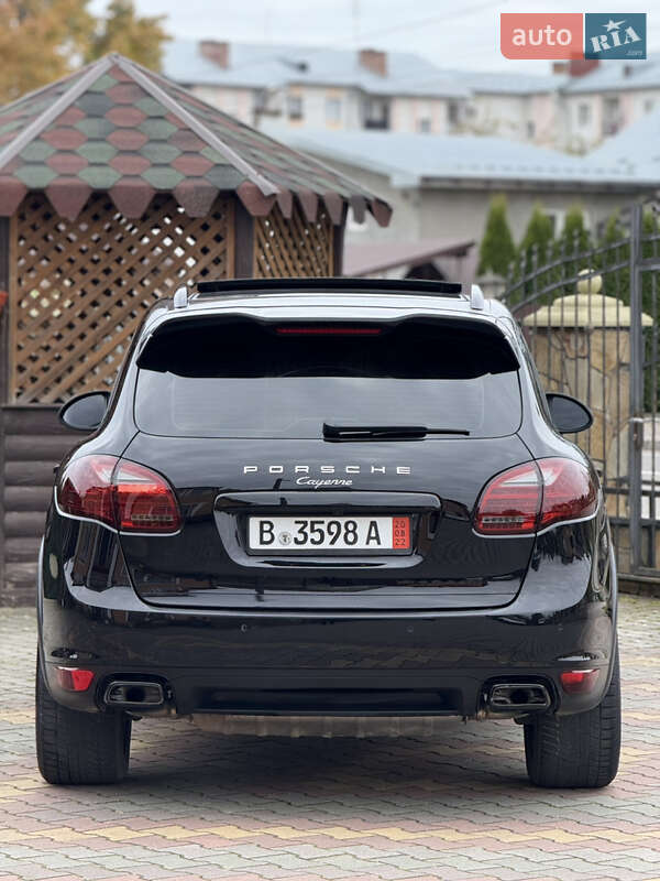 Внедорожник / Кроссовер Porsche Cayenne 2012 в Самборе