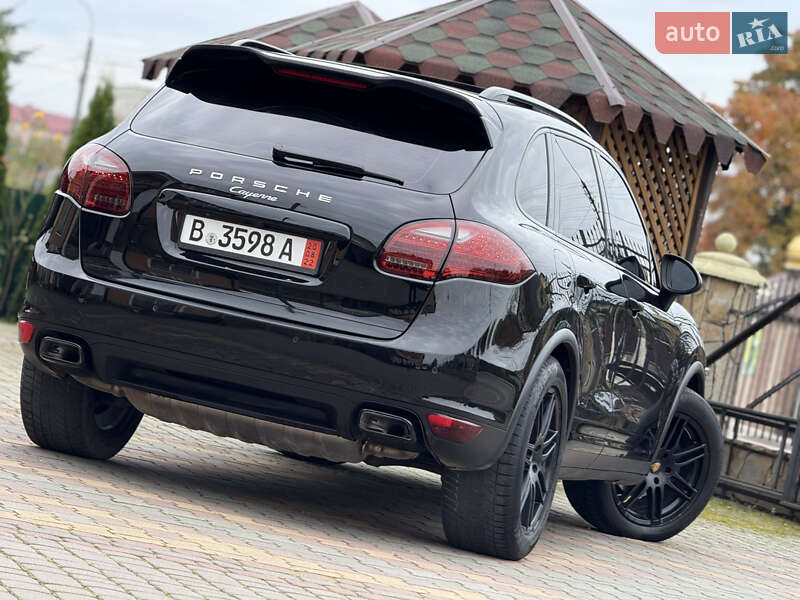 Внедорожник / Кроссовер Porsche Cayenne 2012 в Самборе