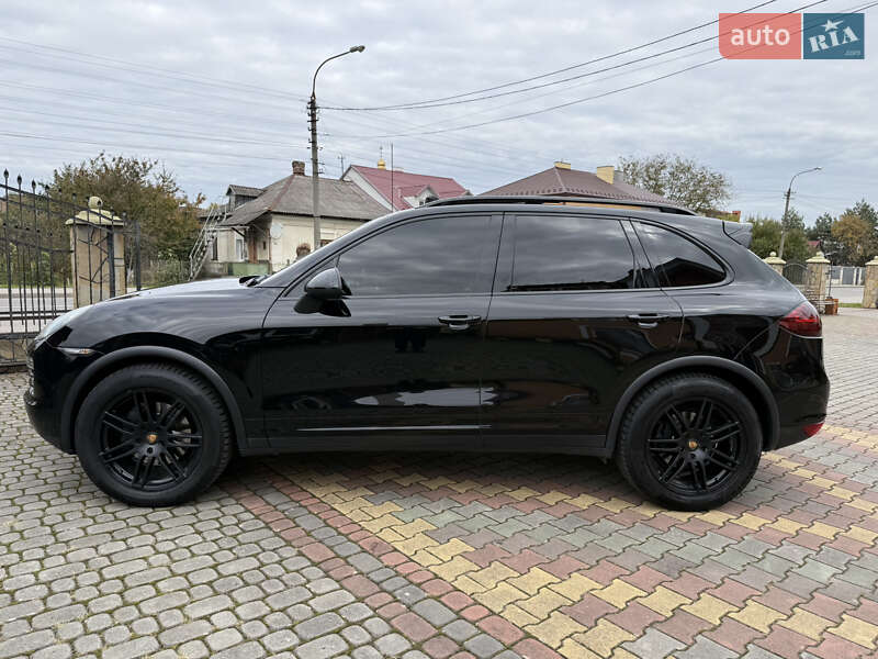 Внедорожник / Кроссовер Porsche Cayenne 2012 в Самборе