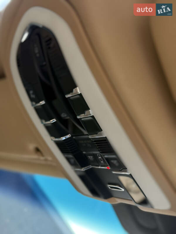 Внедорожник / Кроссовер Porsche Cayenne 2012 в Самборе