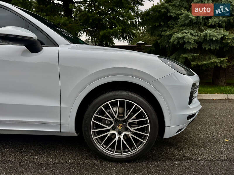 Внедорожник / Кроссовер Porsche Cayenne 2018 в Киеве фото 29 Внедорожник / Кроссовер Porsche Cayenne 2018 в Киеве