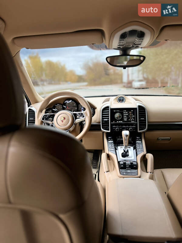 Внедорожник / Кроссовер Porsche Cayenne 2014 в Белой Церкви фото 16 Внедорожник / Кроссовер Porsche Cayenne 2014 в Белой Церкви
