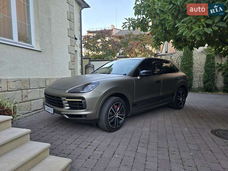 Позашляховик / Кросовер Porsche Cayenne 2018 в Івано-Франківську