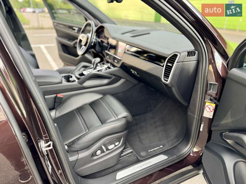 Внедорожник / Кроссовер Porsche Cayenne 2018 в Киеве фото 49 Внедорожник / Кроссовер Porsche Cayenne 2018 в Киеве