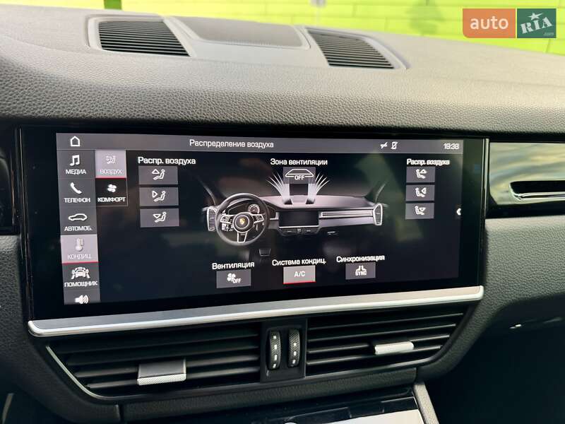 Внедорожник / Кроссовер Porsche Cayenne 2018 в Киеве фото 71 Внедорожник / Кроссовер Porsche Cayenne 2018 в Киеве