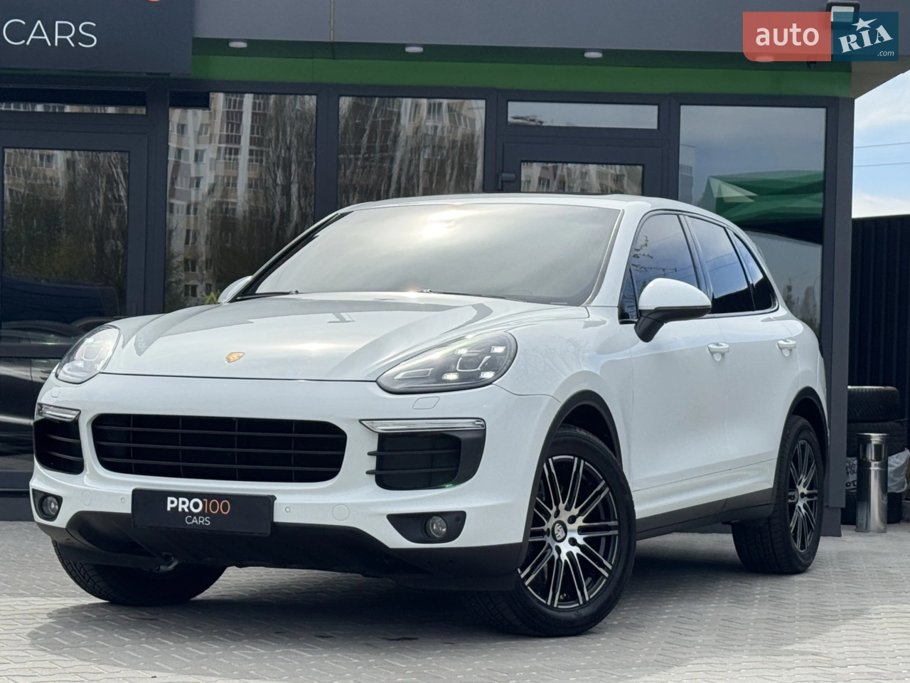 2017 Porsche Cayenne - мініатюра 22