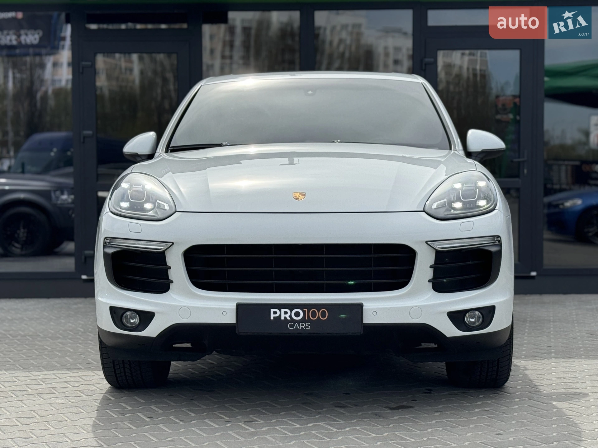 2016 Porsche Cayenne - мініатюра 4