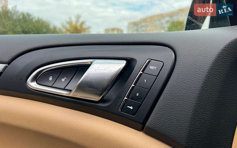 Позашляховик / Кросовер Porsche Cayenne 2015 в Львові фото 19 Позашляховик / Кросовер Porsche Cayenne 2015 в Львові