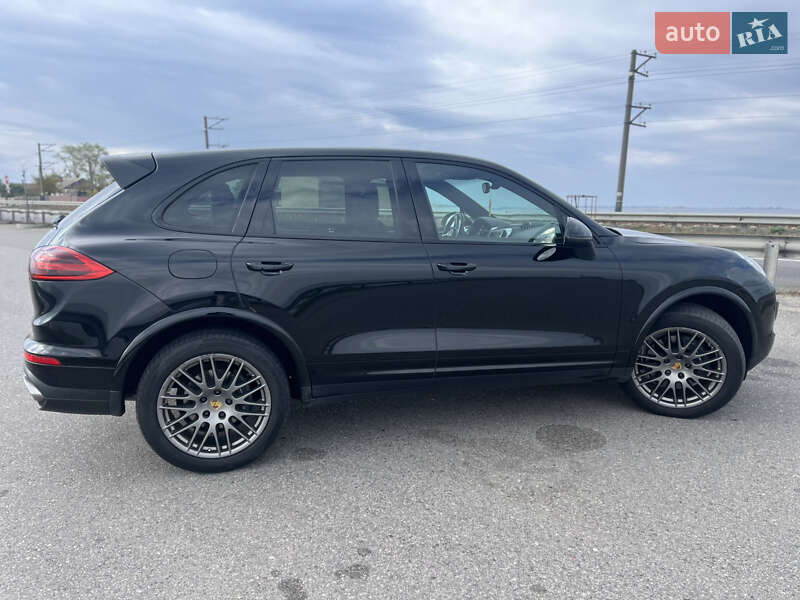 Позашляховик / Кросовер Porsche Cayenne 2014 в Черкасах