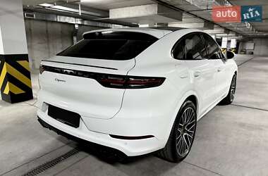 Позашляховик / Кросовер Porsche Cayenne 2019 в  фото 14 Позашляховик / Кросовер Porsche Cayenne 2019 в