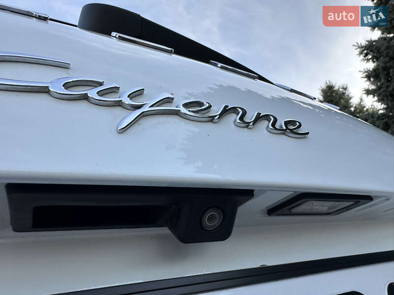 Внедорожник / Кроссовер Porsche Cayenne 2015 в Днепре фото 32 Внедорожник / Кроссовер Porsche Cayenne 2015 в Днепре