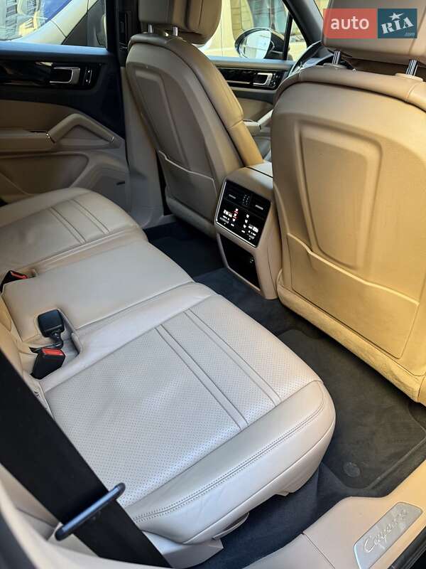 Позашляховик / Кросовер Porsche Cayenne 2018 в Києві фото 12 Позашляховик / Кросовер Porsche Cayenne 2018 в Києві