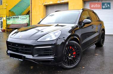 Внедорожник / Кроссовер Porsche Cayenne 2020 в 