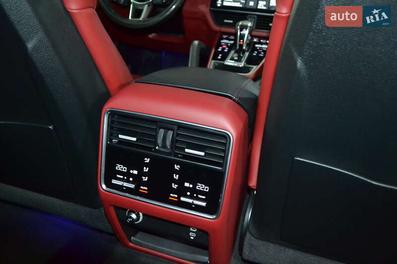 Внедорожник / Кроссовер Porsche Cayenne 2020 в Харькове фото 36 Внедорожник / Кроссовер Porsche Cayenne 2020 в Харькове