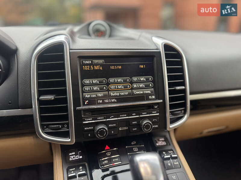 Позашляховик / Кросовер Porsche Cayenne 2015 в Києві фото 22 Позашляховик / Кросовер Porsche Cayenne 2015 в Києві