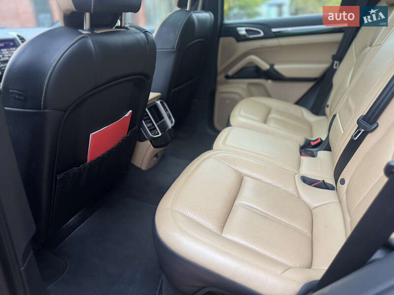 Позашляховик / Кросовер Porsche Cayenne 2015 в Києві фото 25 Позашляховик / Кросовер Porsche Cayenne 2015 в Києві