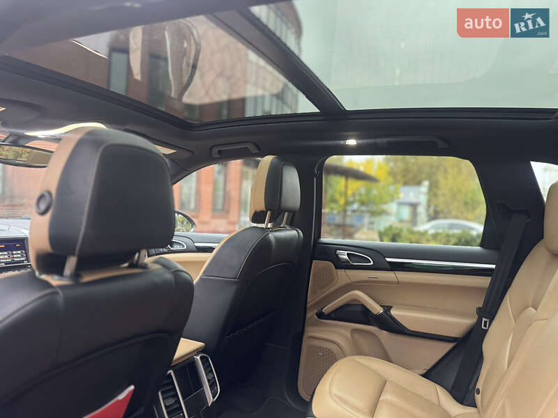 Позашляховик / Кросовер Porsche Cayenne 2015 в Києві фото 27 Позашляховик / Кросовер Porsche Cayenne 2015 в Києві