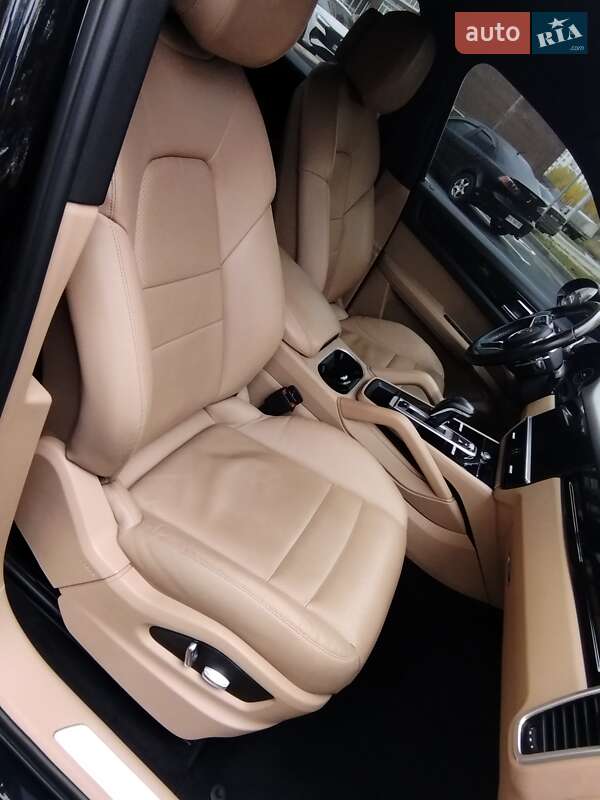 Позашляховик / Кросовер Porsche Cayenne 2018 в Чернігові фото 26 Позашляховик / Кросовер Porsche Cayenne 2018 в Чернігові