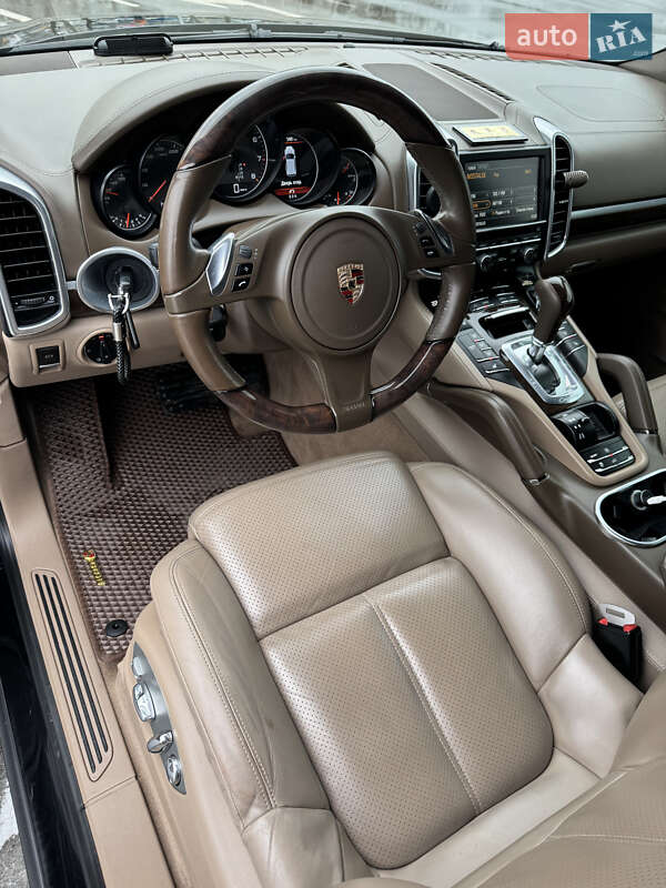 Позашляховик / Кросовер Porsche Cayenne 2012 в Києві фото 23 Позашляховик / Кросовер Porsche Cayenne 2012 в Києві