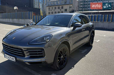 Внедорожник / Кроссовер Porsche Cayenne 2018 в Киеве