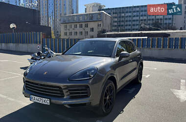 Внедорожник / Кроссовер Porsche Cayenne 2018 в 