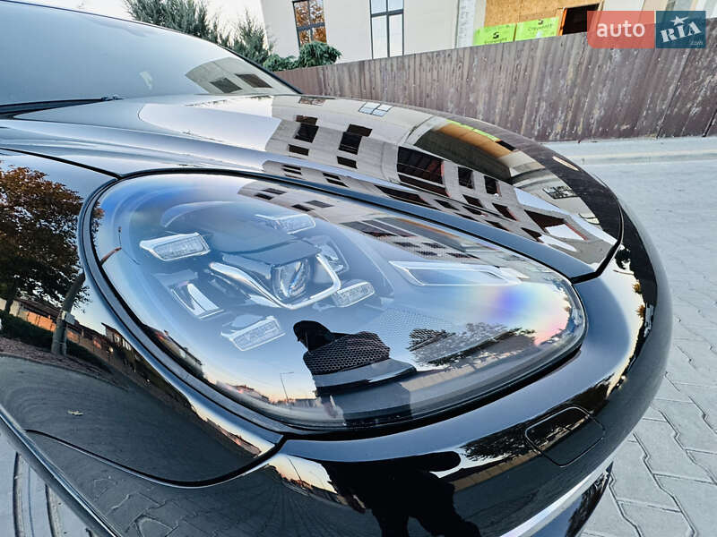 Внедорожник / Кроссовер Porsche Cayenne 2017 в Одессе фото 16 Внедорожник / Кроссовер Porsche Cayenne 2017 в Одессе