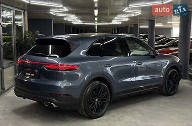 Внедорожник / Кроссовер Porsche Cayenne 2019 в 