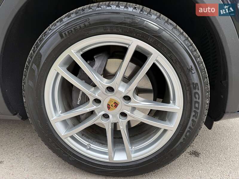 Позашляховик / Кросовер Porsche Cayenne 2018 в Києві фото 17 Позашляховик / Кросовер Porsche Cayenne 2018 в Києві
