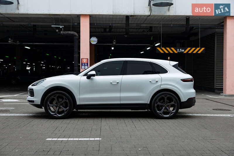 Позашляховик / Кросовер Porsche Cayenne 2020 в Києві