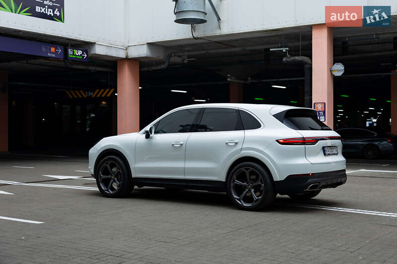 Позашляховик / Кросовер Porsche Cayenne 2020 в Києві