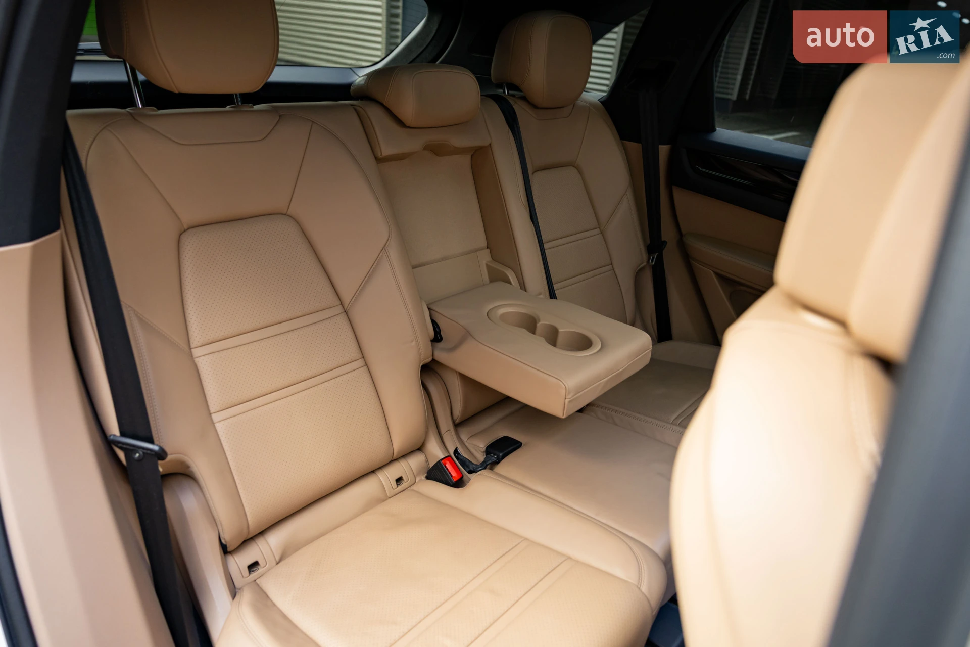 2020 Porsche Cayenne - мініатюра 36