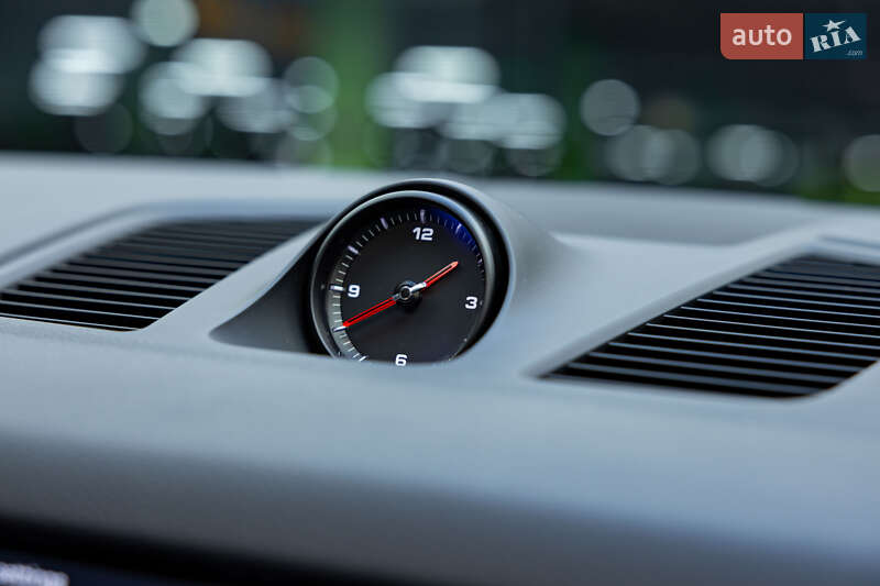 Позашляховик / Кросовер Porsche Cayenne 2020 в Києві