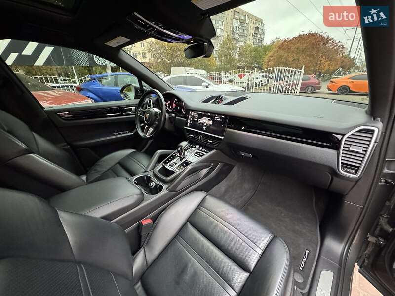 Позашляховик / Кросовер Porsche Cayenne 2018 в Одесі фото 13 Позашляховик / Кросовер Porsche Cayenne 2018 в Одесі