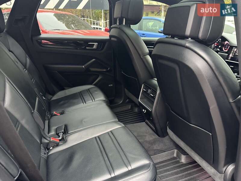 Позашляховик / Кросовер Porsche Cayenne 2018 в Одесі фото 17 Позашляховик / Кросовер Porsche Cayenne 2018 в Одесі