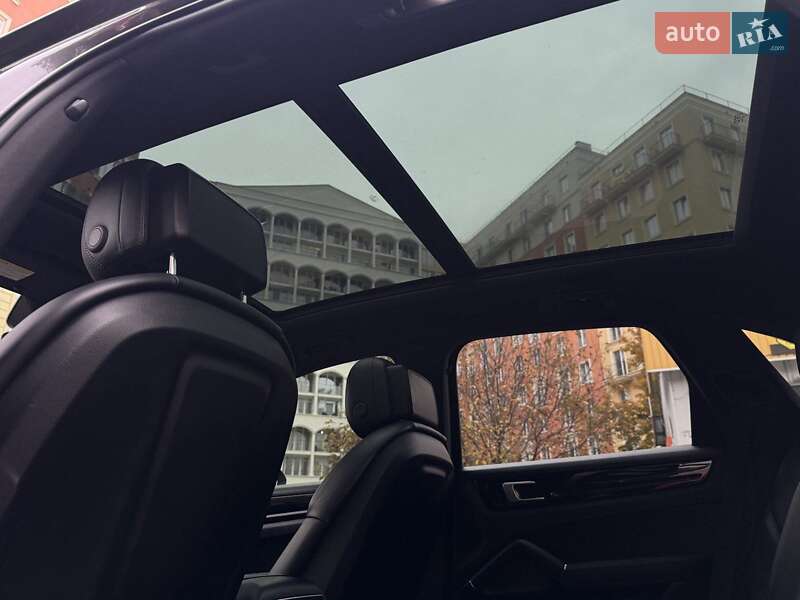 Позашляховик / Кросовер Porsche Cayenne 2018 в Одесі фото 26 Позашляховик / Кросовер Porsche Cayenne 2018 в Одесі