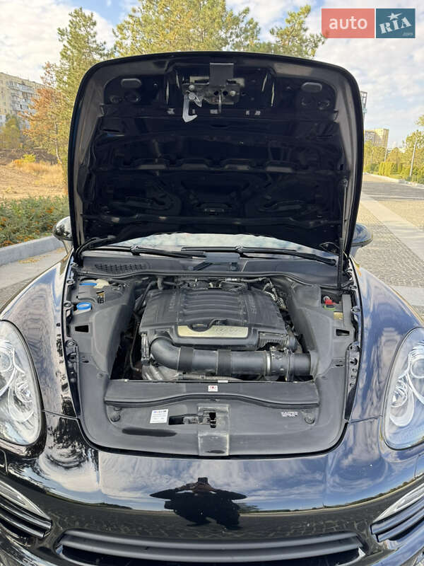 Позашляховик / Кросовер Porsche Cayenne 2014 в Дніпрі фото 17 Позашляховик / Кросовер Porsche Cayenne 2014 в Дніпрі