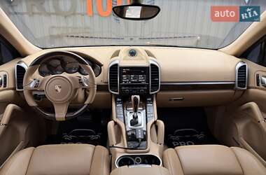 Внедорожник / Кроссовер Porsche Cayenne 2013 в Киеве