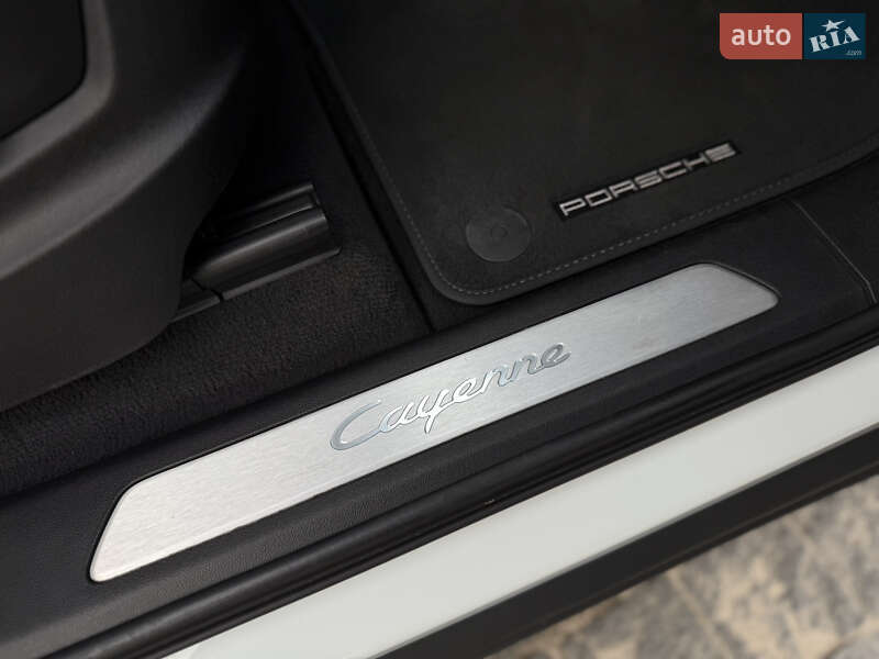 Внедорожник / Кроссовер Porsche Cayenne 2019 в Львове фото 59 Внедорожник / Кроссовер Porsche Cayenne 2019 в Львове