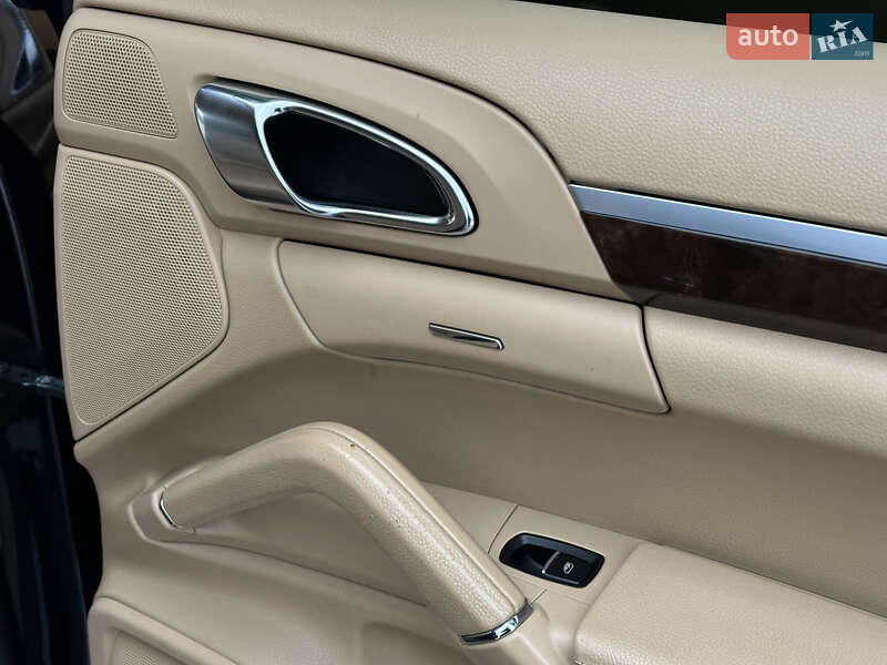 Позашляховик / Кросовер Porsche Cayenne 2013 в Одесі фото 34 Позашляховик / Кросовер Porsche Cayenne 2013 в Одесі