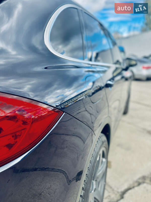 Внедорожник / Кроссовер Porsche Cayenne 2010 в Ровно