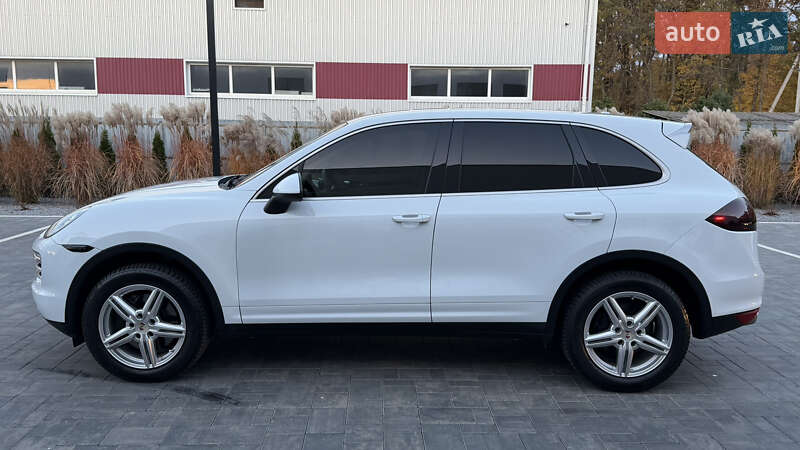 Внедорожник / Кроссовер Porsche Cayenne 2014 в Луцке