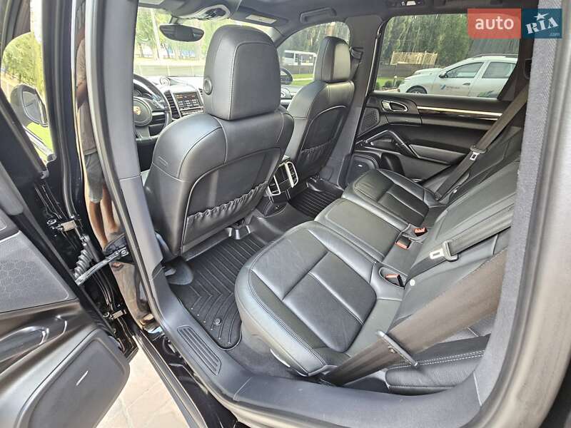 Внедорожник / Кроссовер Porsche Cayenne 2013 в Полтаве фото 78 Внедорожник / Кроссовер Porsche Cayenne 2013 в Полтаве