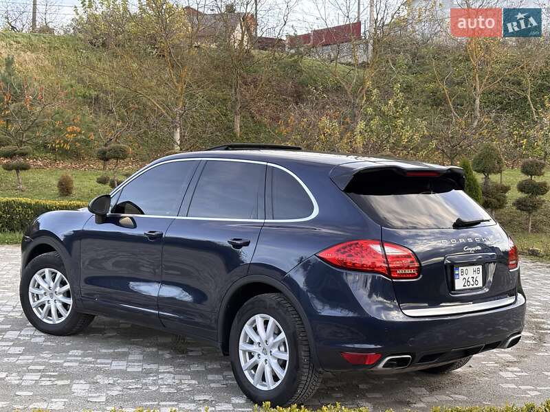 Позашляховик / Кросовер Porsche Cayenne 2011 в Тернополі